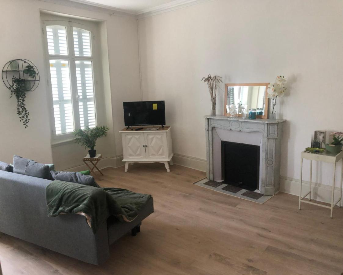 Le Compostelle Apartman Issoudun Kültér fotó